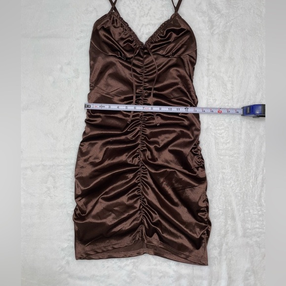 NWOT Deep Brown Ruched Mini Dress - Medium/Small Flattering Silky​ - Picture 4 of 6